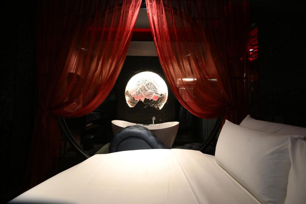 L’amour Hotel